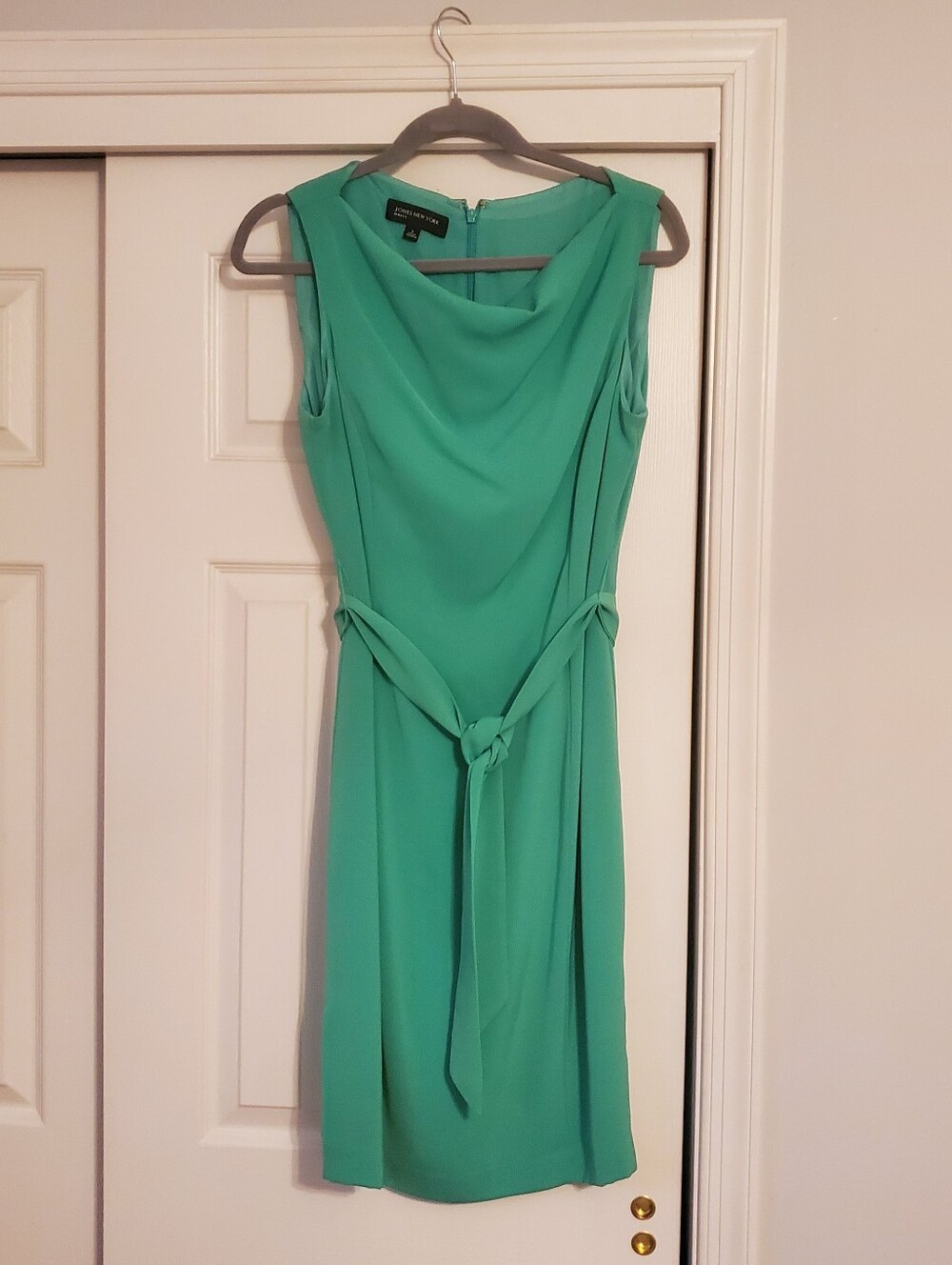 Jones New York Sleeveless Green Midi Dress with Waist Tie